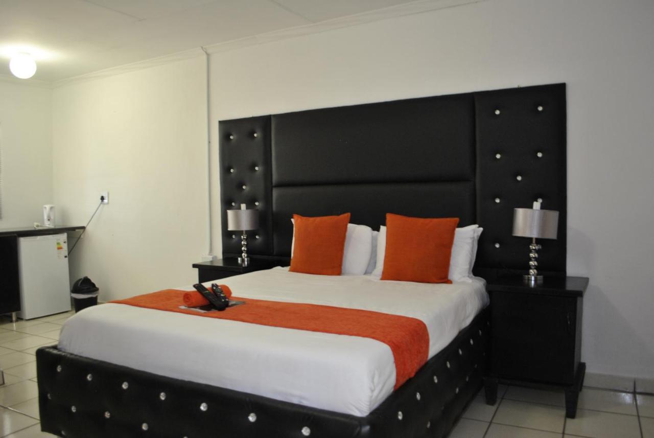 Lapologa Bed & Breakfast Tzaneen Buitenkant foto